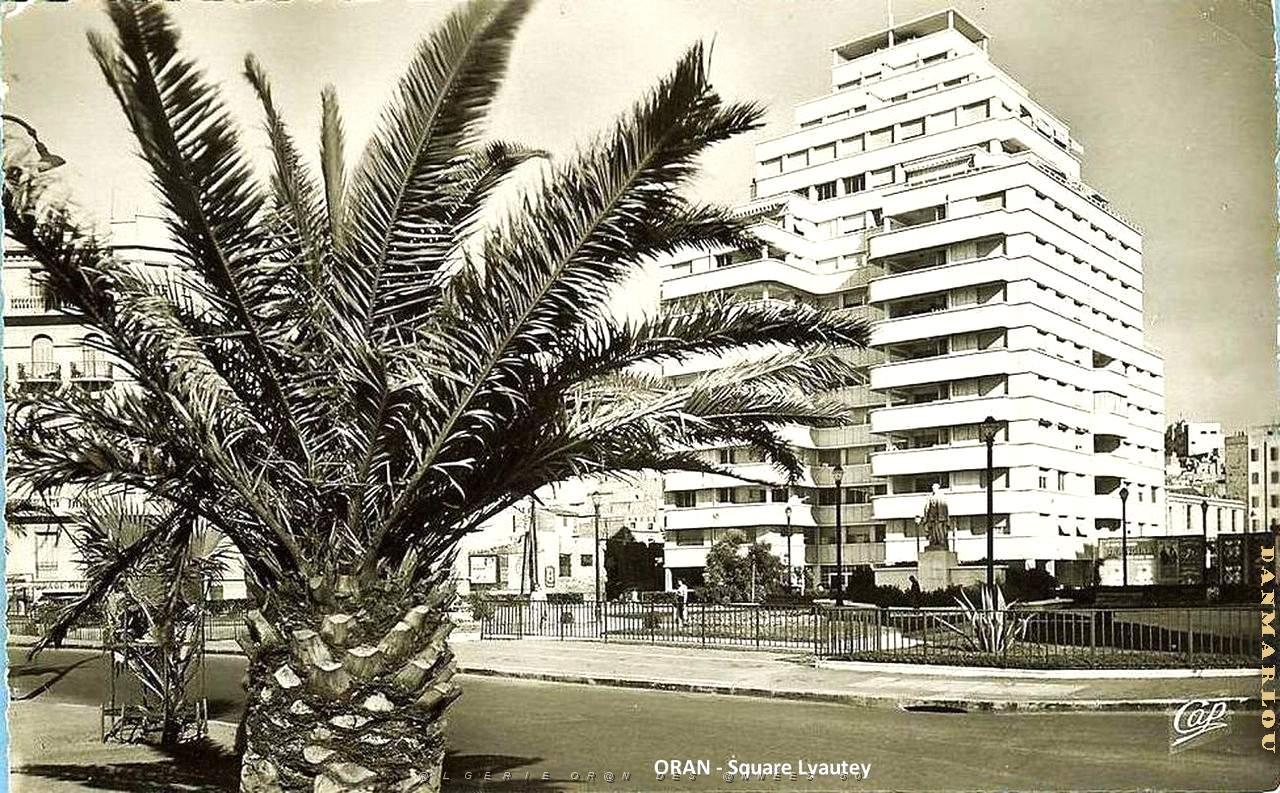 FM c- 014- Square Lyautey.jpg